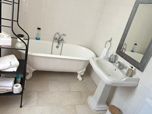 Baño Centro Residencial Aquiles